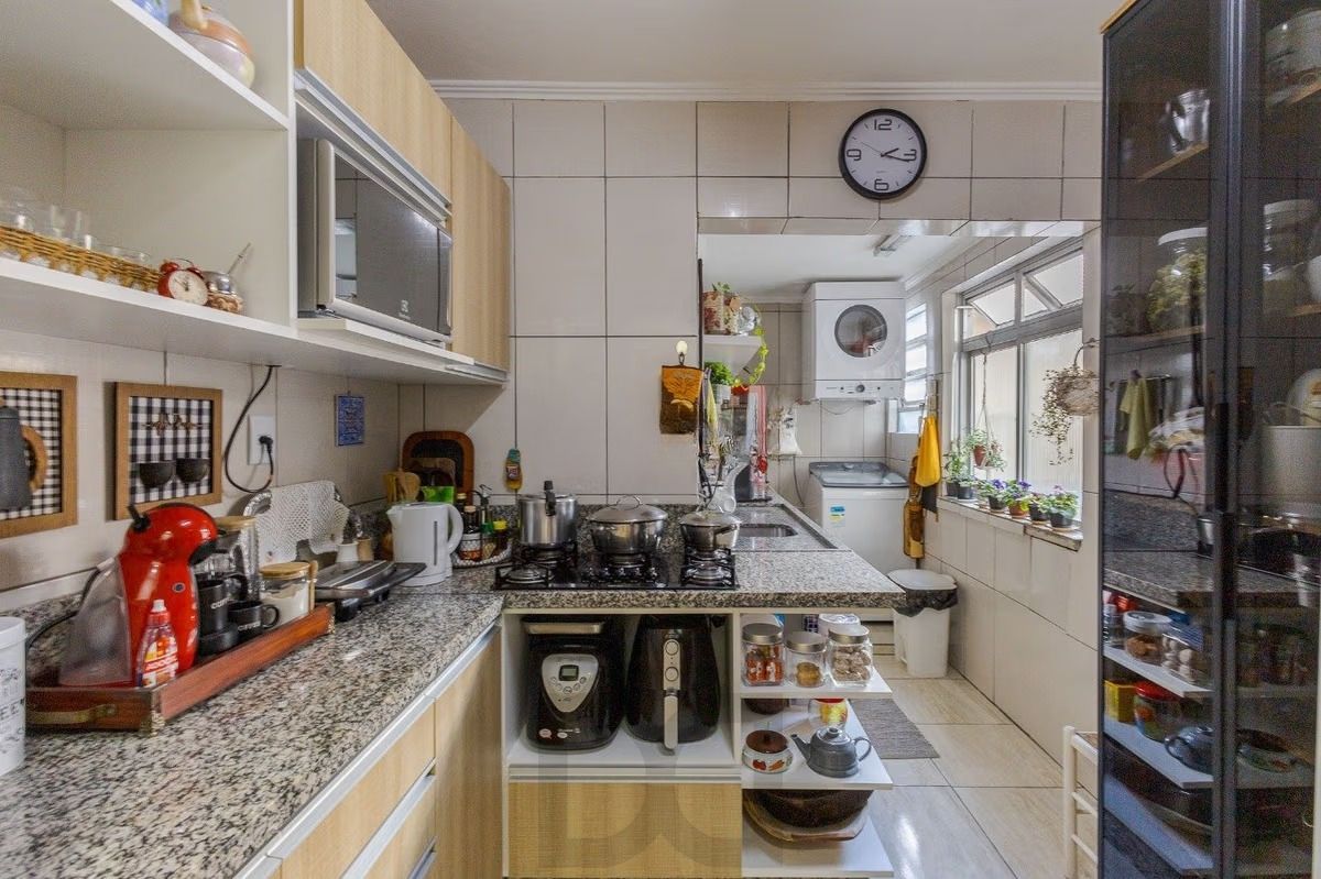 Apartamento Amplo no Rio Branco com 3 Dormitórios Próximo à UFRGS — foto 4
