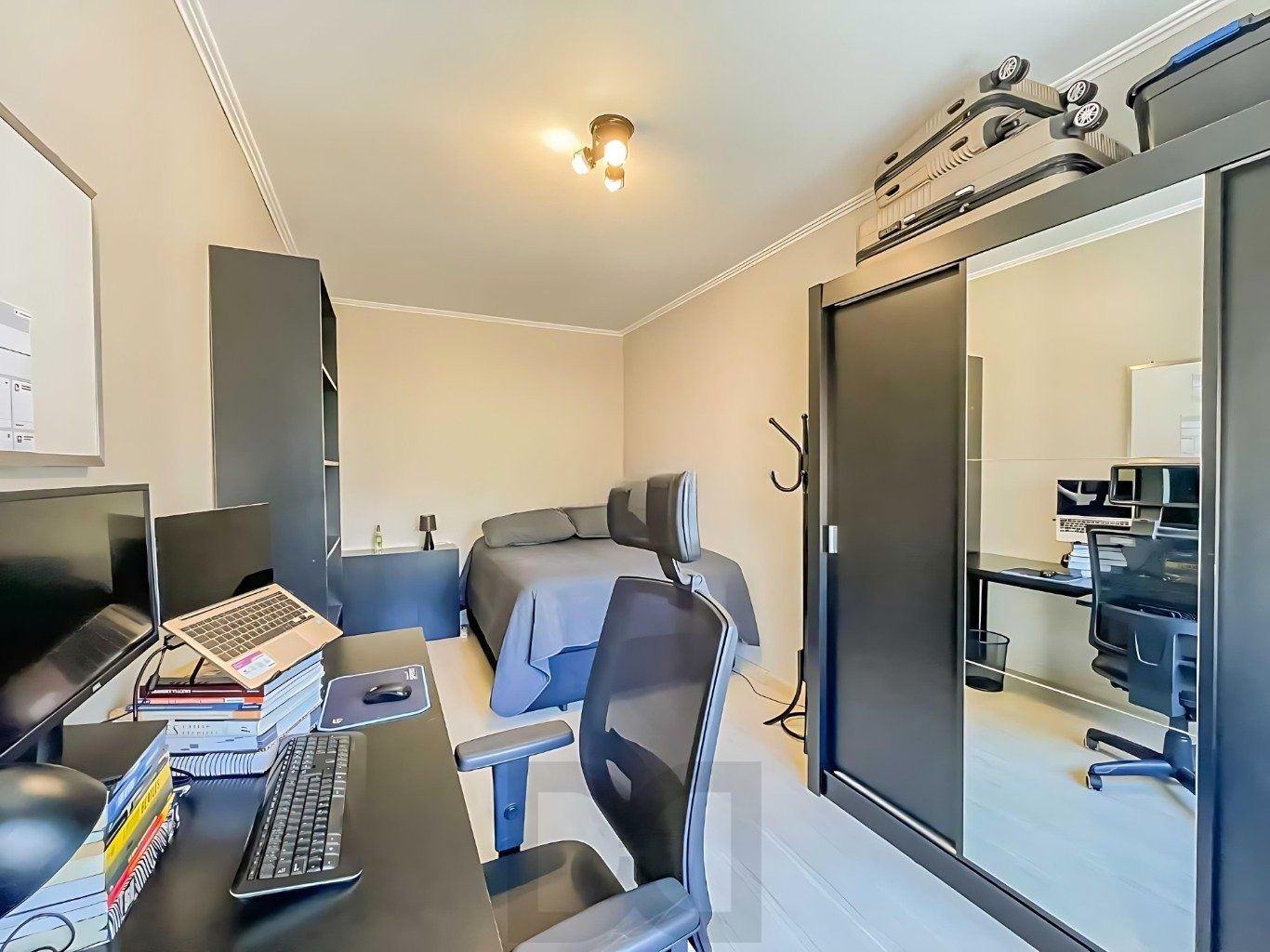 Apartamento Garden de dormitórios no Bairro Floresta Porto Alegre. — foto 18