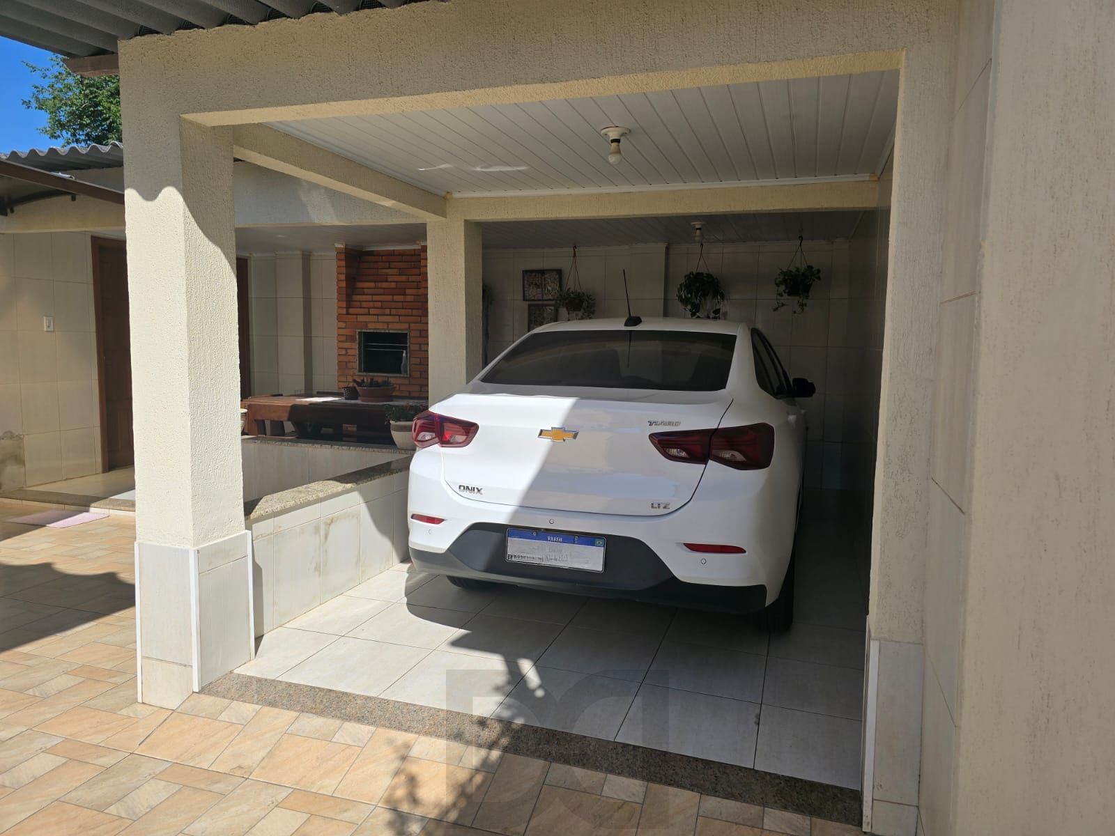 Casa térrea, 3 dormitórios e 4 vagas cobertos no Sarandi. — foto 22
