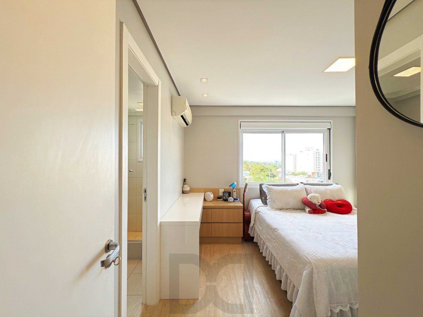 Apartamento mobiliado de 2 quartos, elevador e 1 vaga no bairro Morro Santana — foto 12