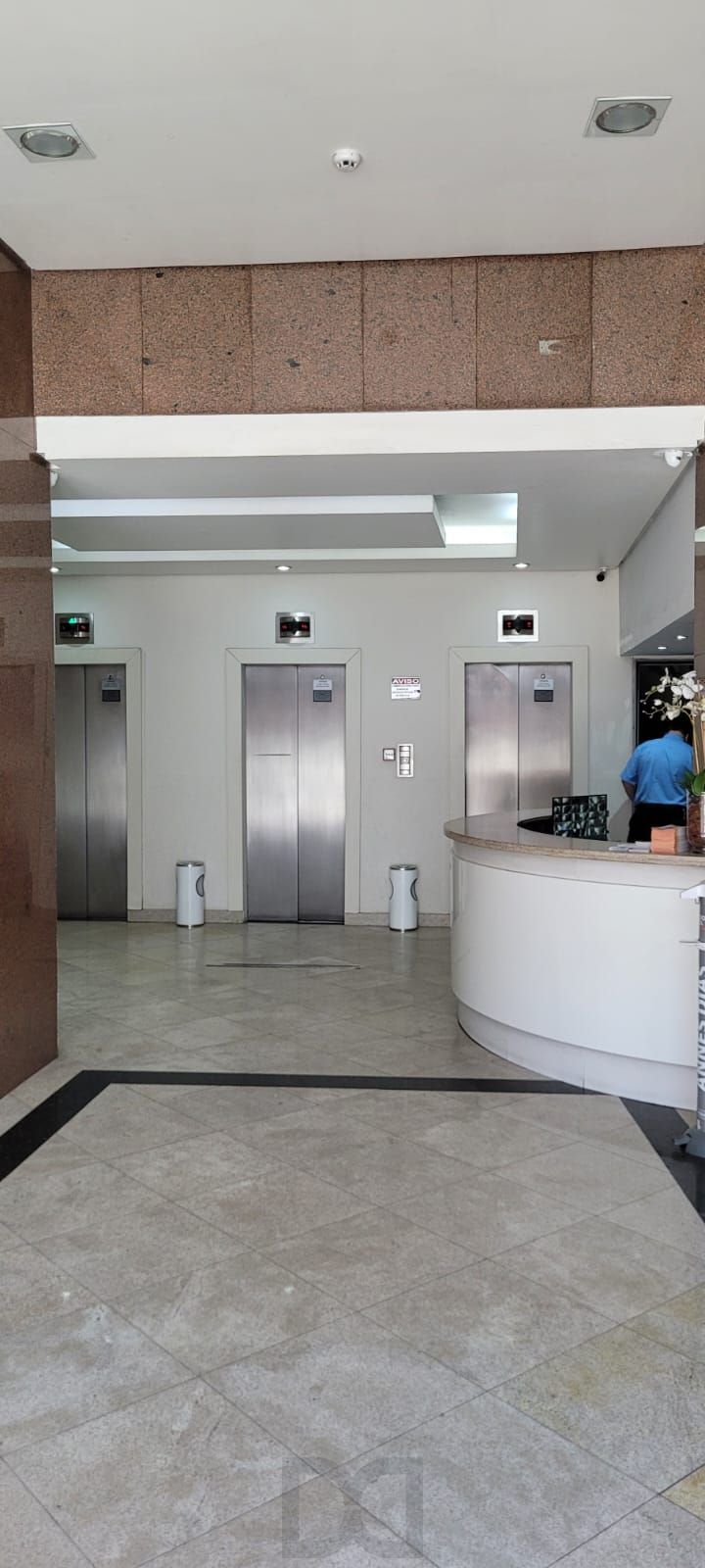 Sala Comercial em frente a Santa Casa - Centro de Porto Alegre — foto 7