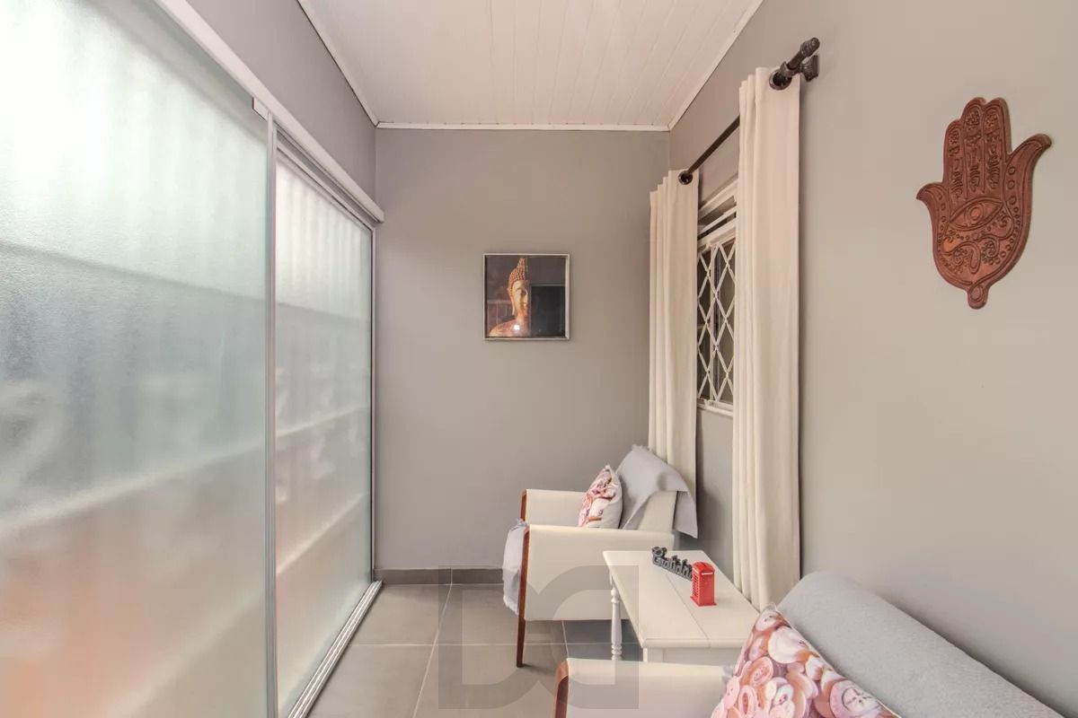 Casa com 1 quarto, churrasqueira e 4 vagas no bairro Sarandi — foto 13