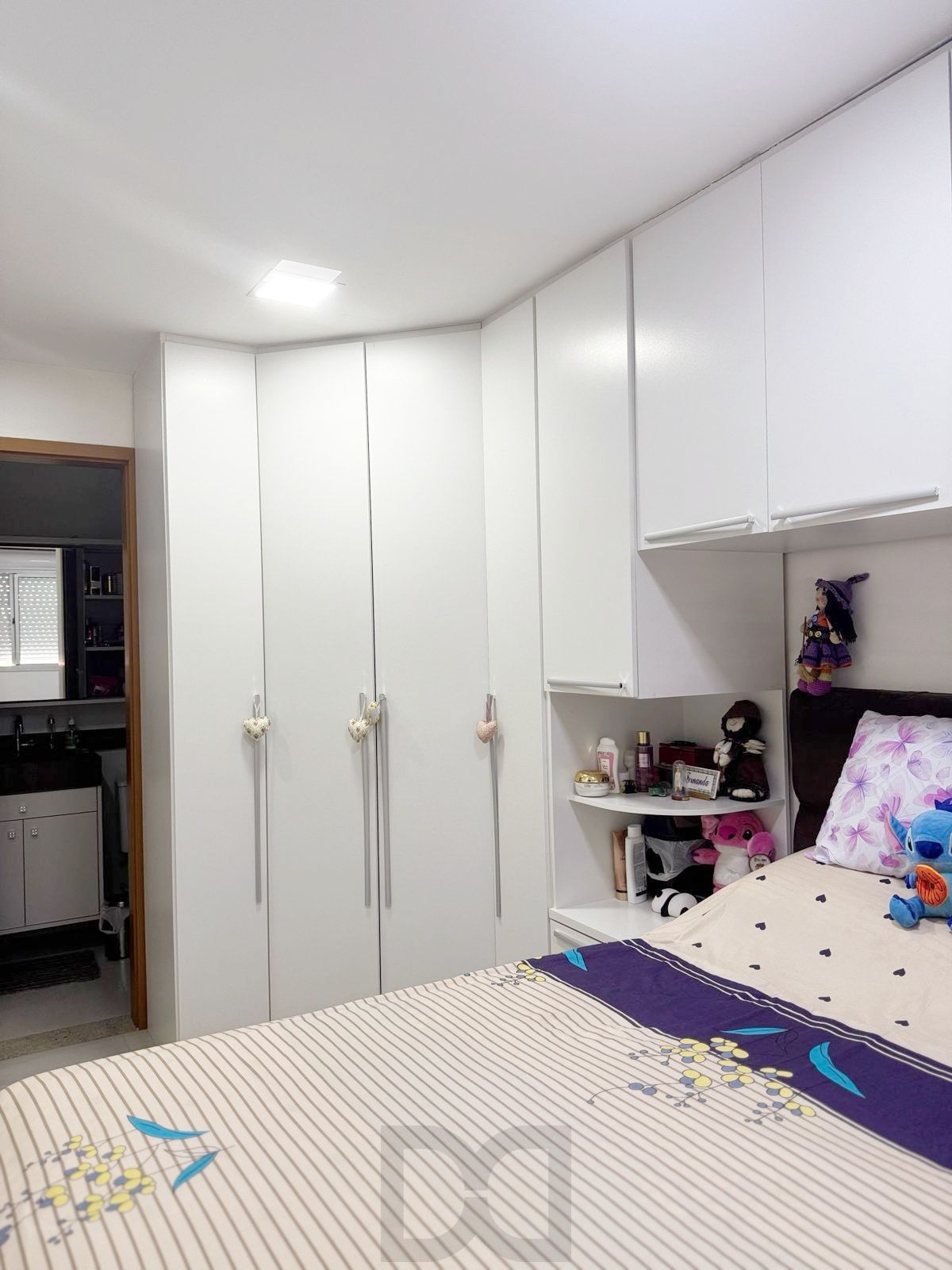 Apartamento semi mobiliado 2 quartos,elevador 1 vaga no bairro Morro Santana. — foto 15