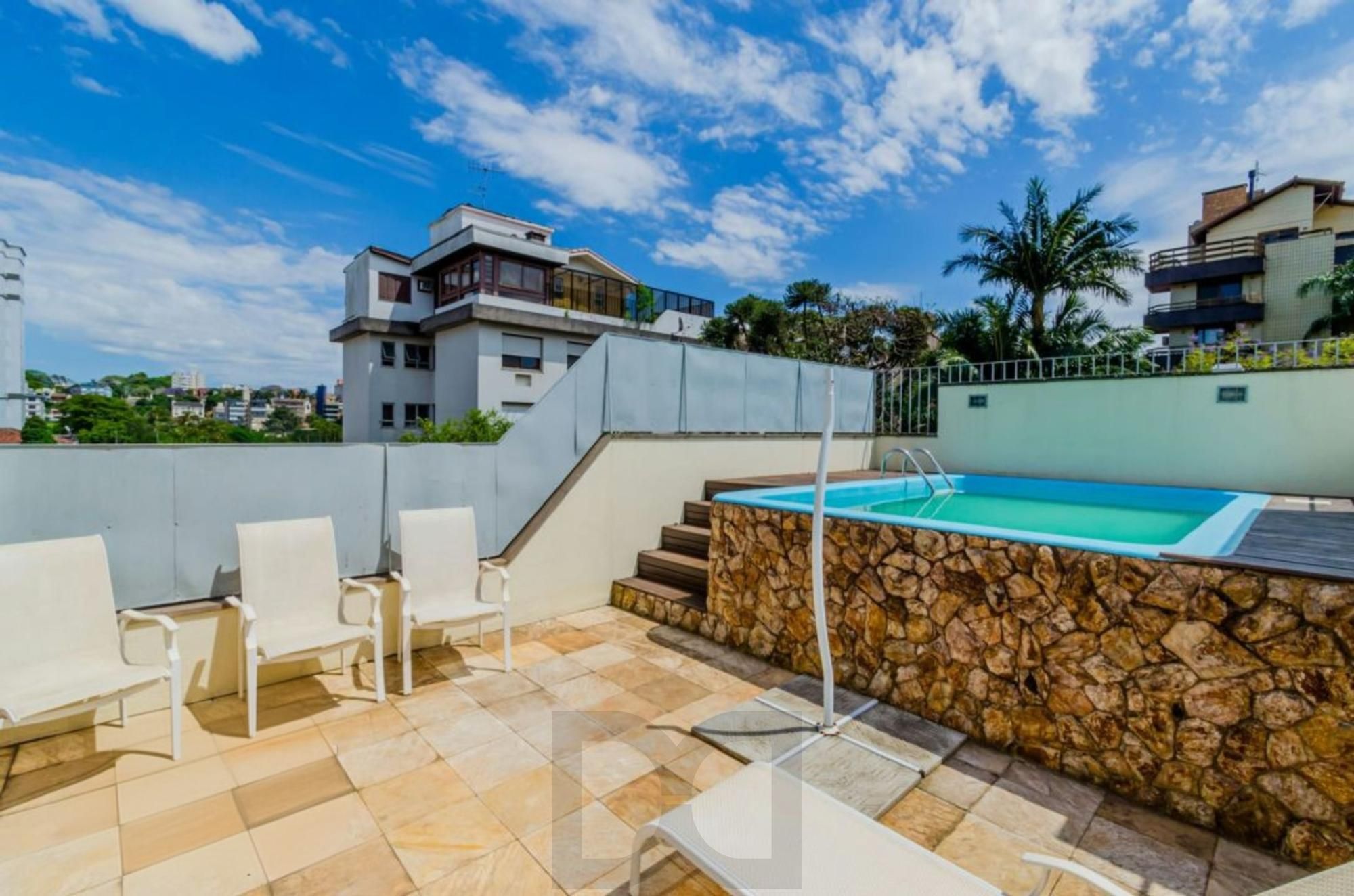 Casa à venda no Jardim Lindóia com piscina e 6 vagas — foto 2