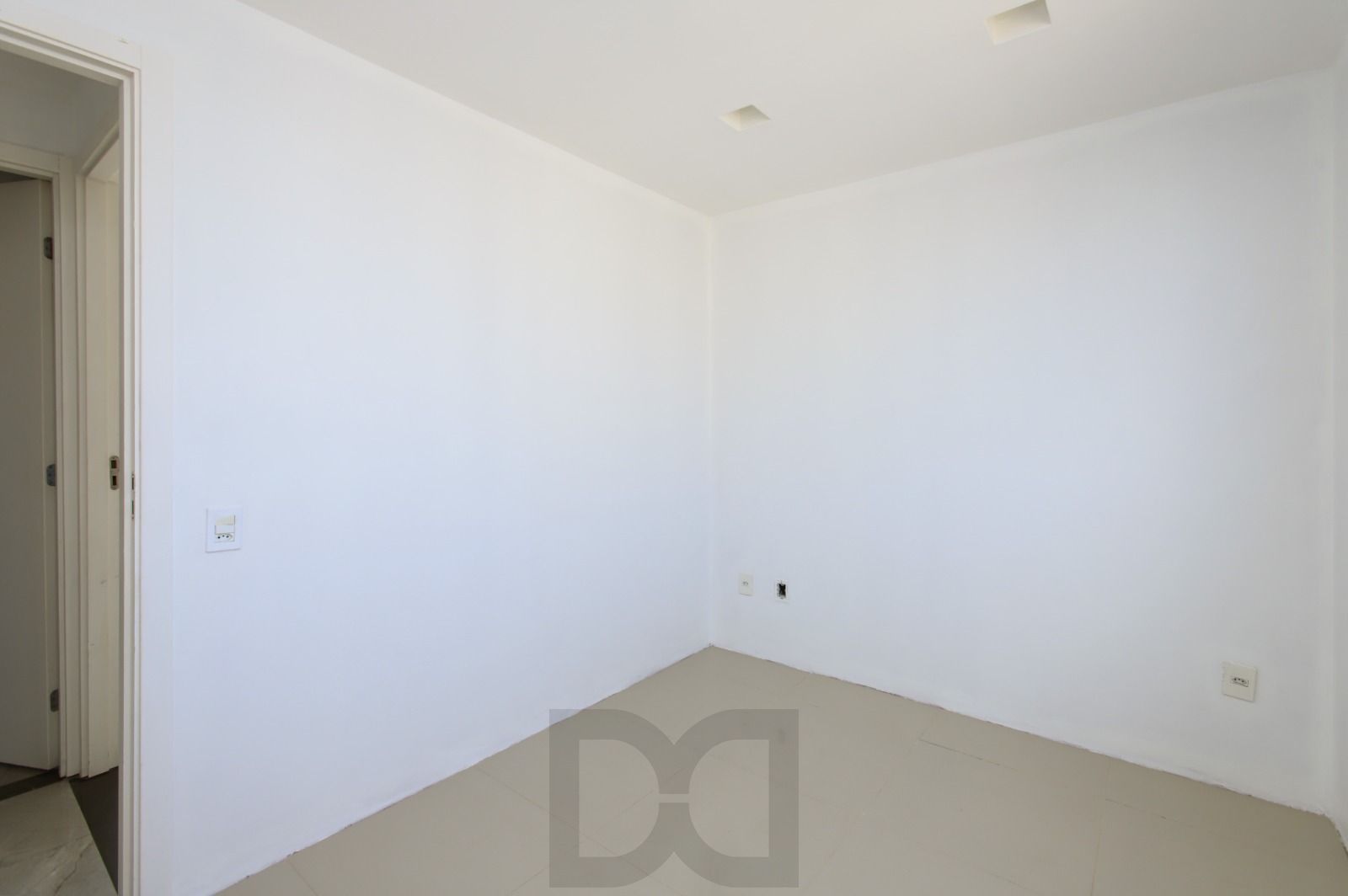Apartamento 2 Dormitórios com 1 Vaga no Sarandi — foto 6
