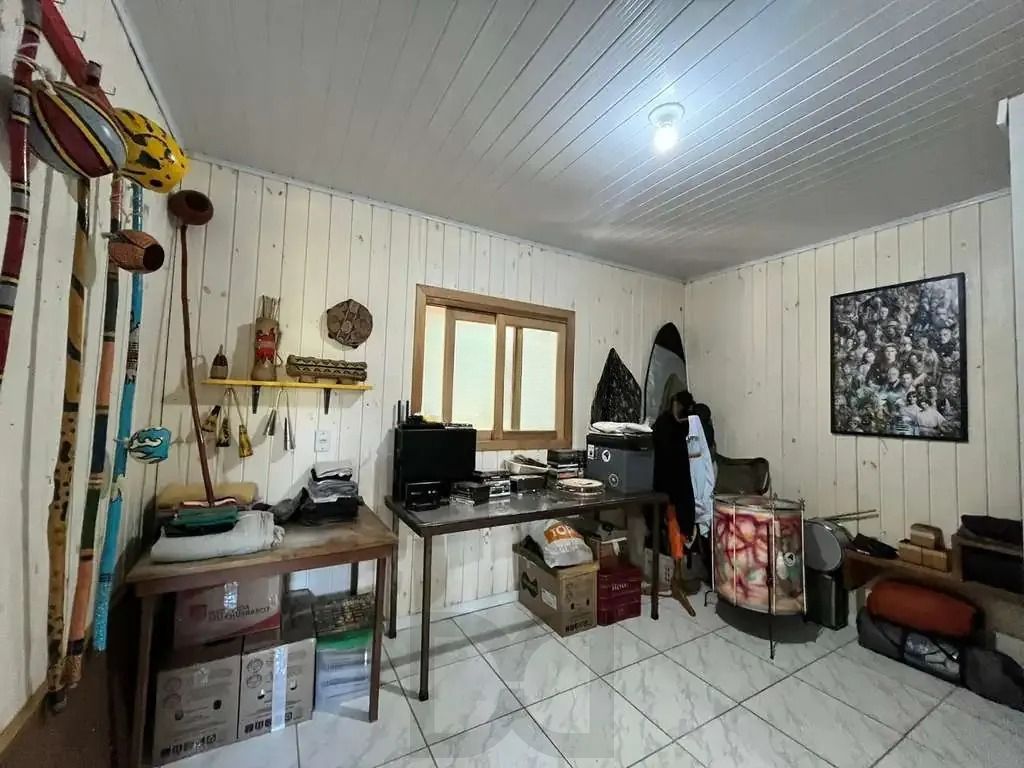 Casa com 3 quartos, vaga coberta e com muro no bairro Campos Novo — foto 20