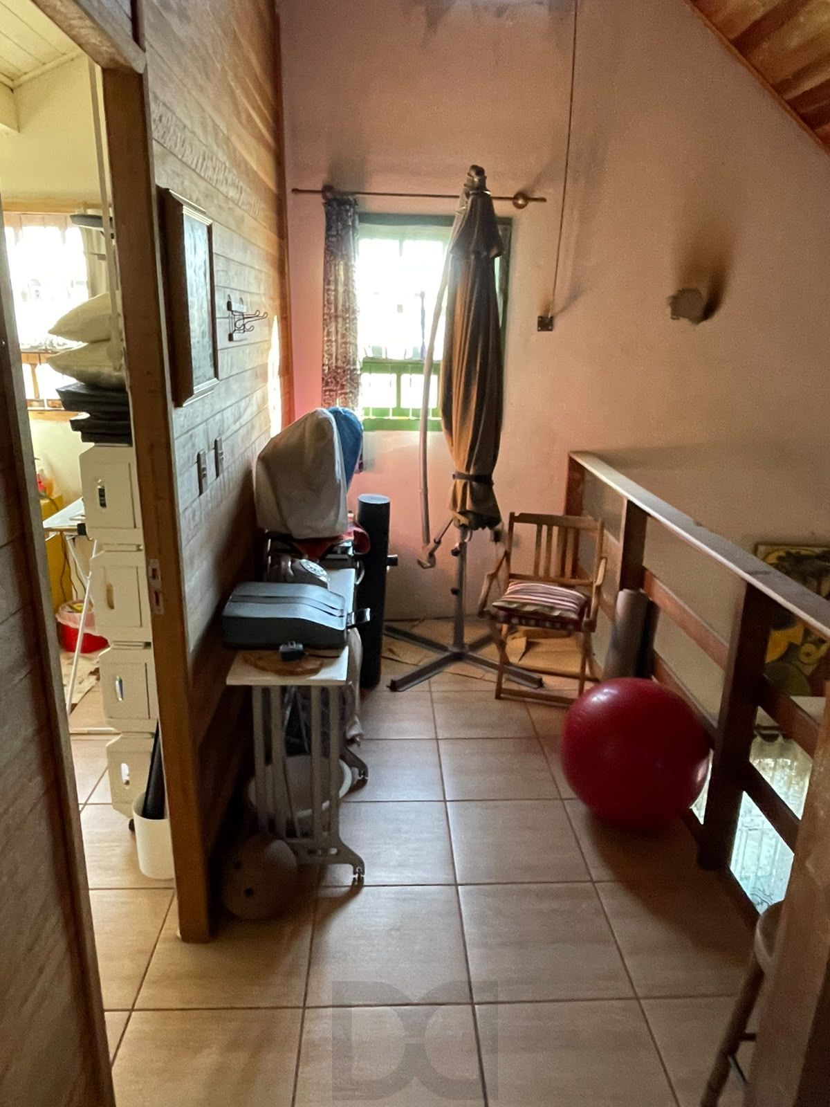 Casa com 3 quartos, suíte e 5 vagas no bairro Santo Antônio. — foto 20