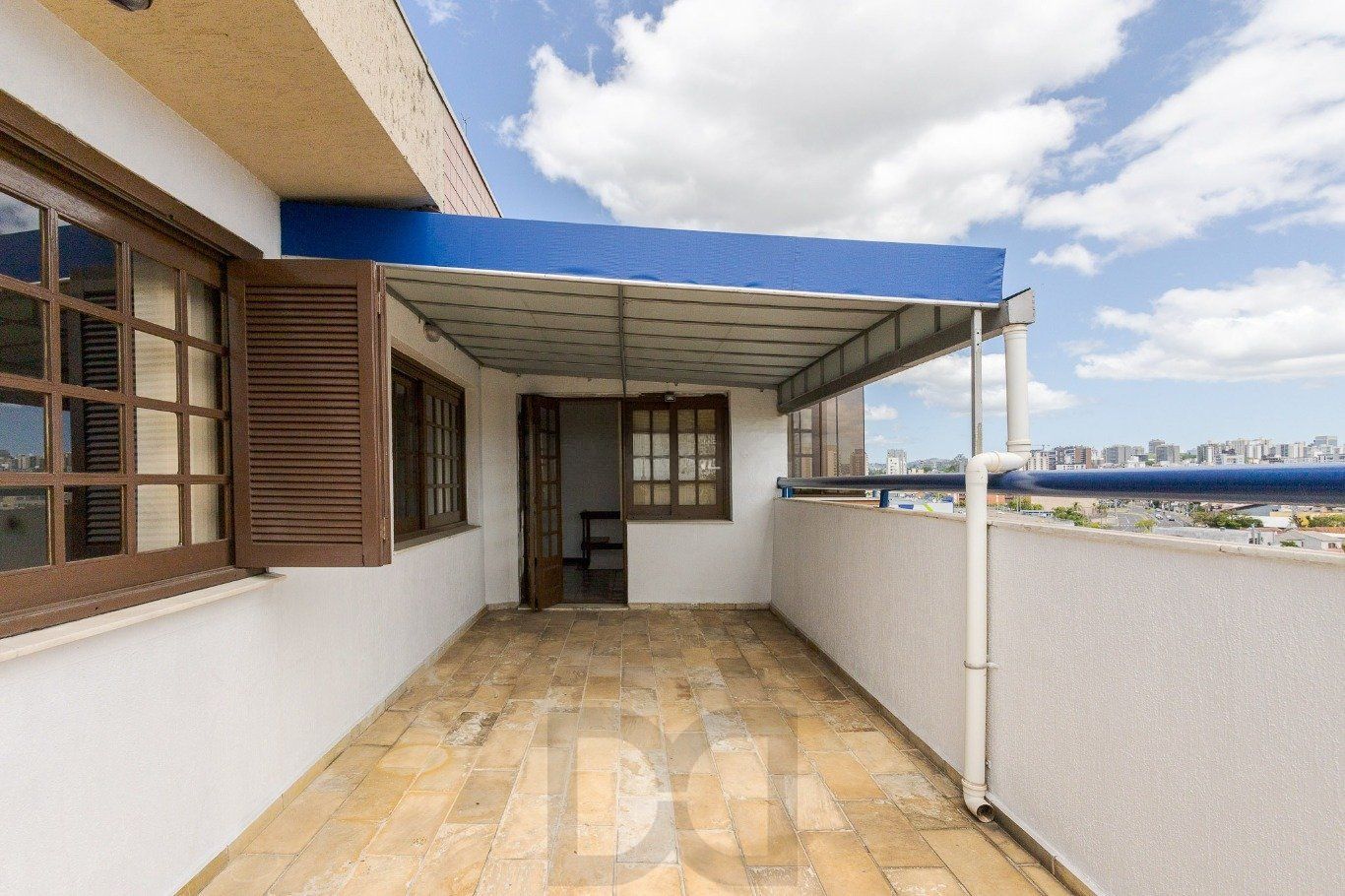 Cobertura com 4 quartos, 1 suíte e 2 vagas no bairro Passo da Areia. — foto 7