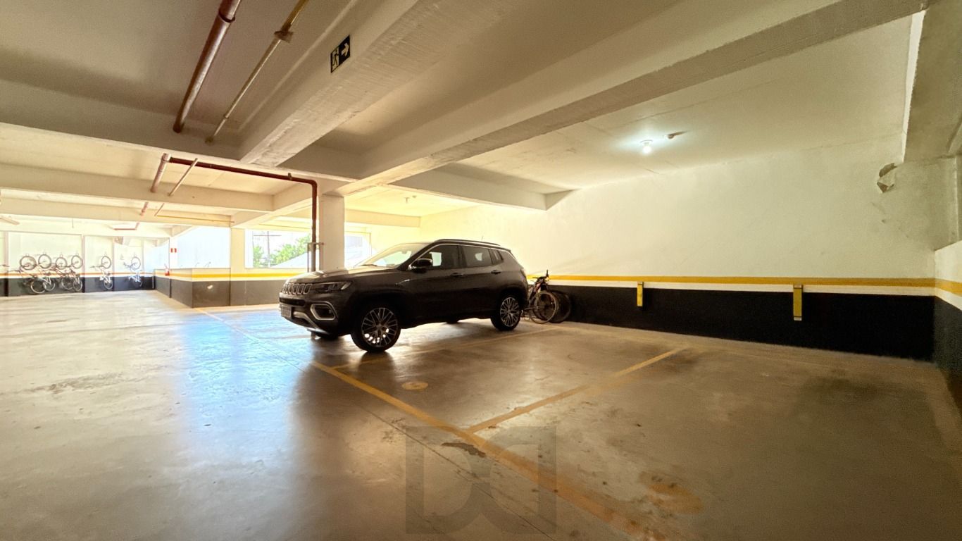Apartamento 2 dormitórios, 1 vaga, elevador na Rua General Lima e Silva. — foto 16