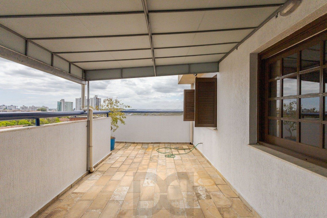 Cobertura com 4 quartos, 1 suíte e 2 vagas no bairro Passo da Areia. — foto 5