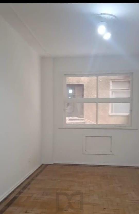 Apartamento com 4 quartos, 3 banheiros no Bairro Centro Historico. — foto 2