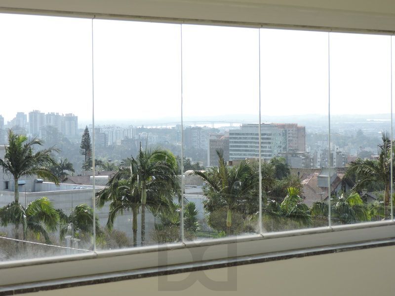 Casa nova de 600m² com 4 dormitórios e 3 vagas — foto 8