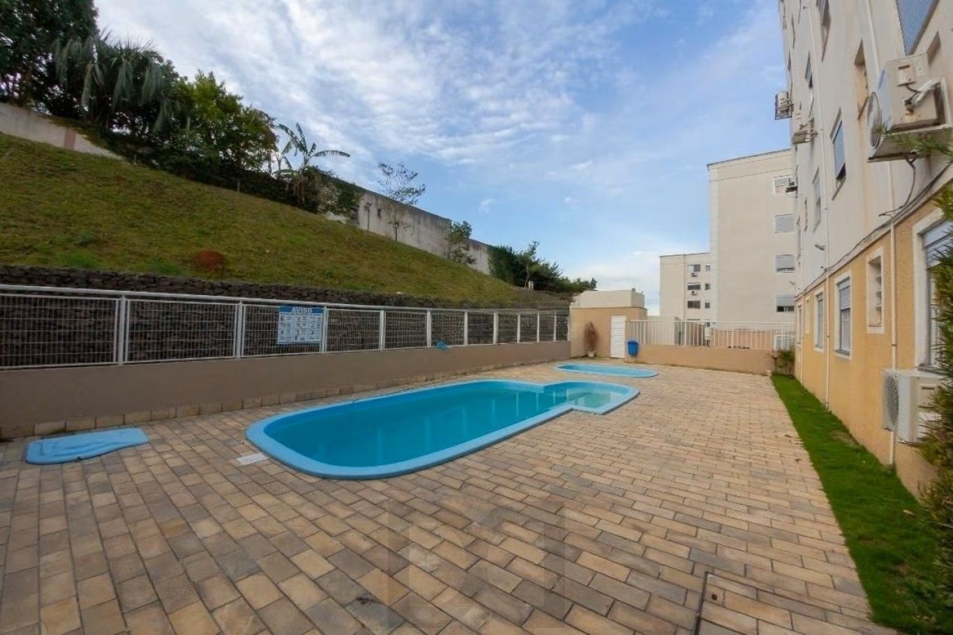 Apartamento térreo, 2 quartos, vaga e piscina no bairro Jardim Itu — foto 17