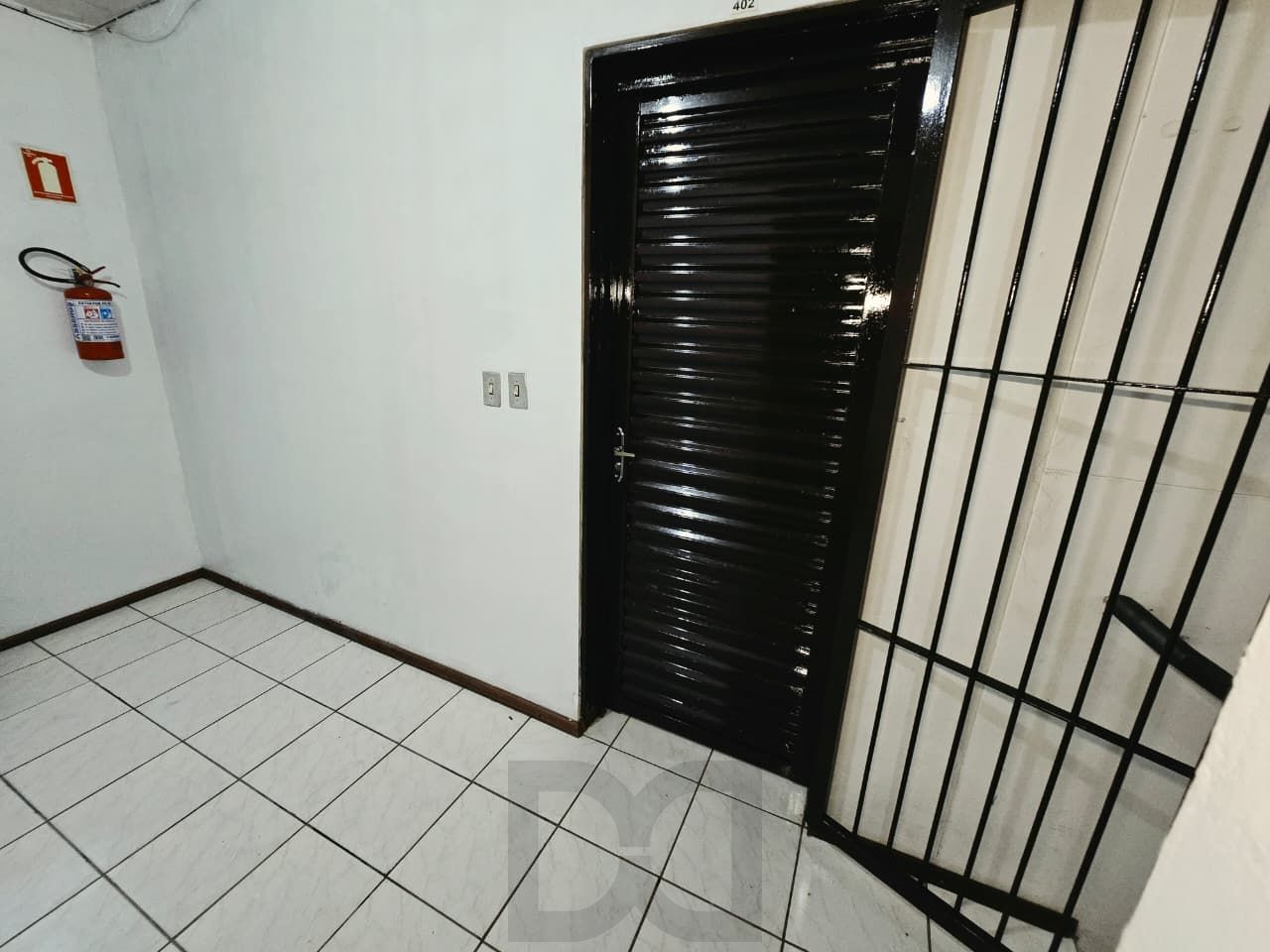 Apartamento com 2 quartos, portaria 24hr e vaga no bairro Lomba do Pinheiro — foto 17