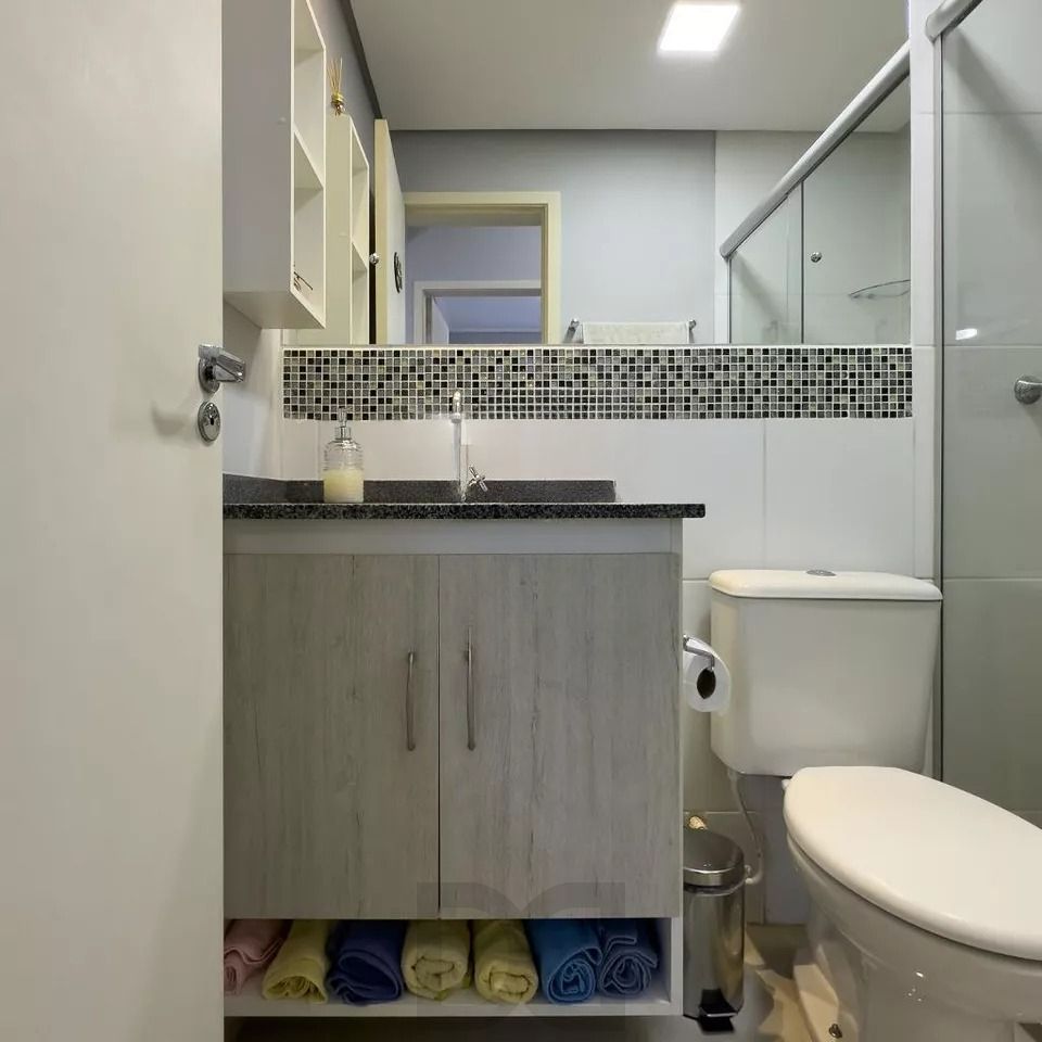 Apartamento com 2 quartos, vaga, elevador e piscina no bairro Nonoai — foto 24