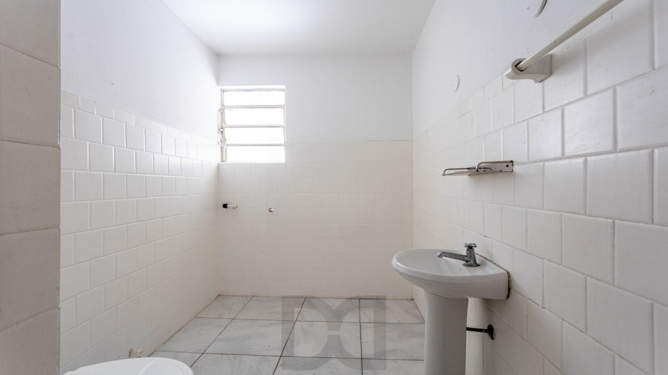 Apartamento de 3 dormitórios com 88 metros privativos e elevador no Centro — foto 13