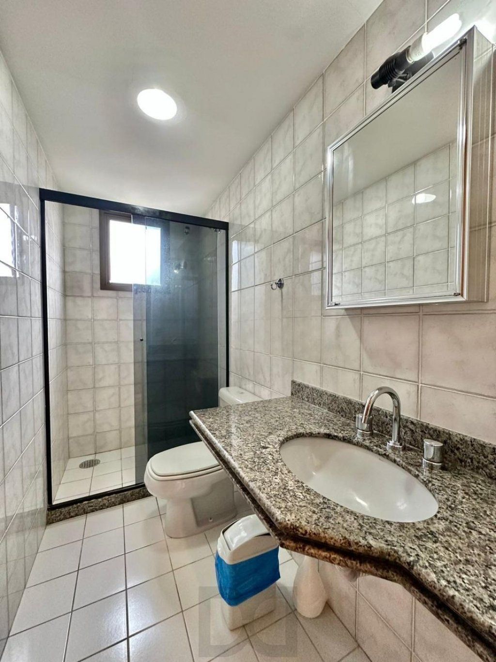 Apartamento com 3 quartos, vaga e elevador no Bairro Menino Deus — foto 11