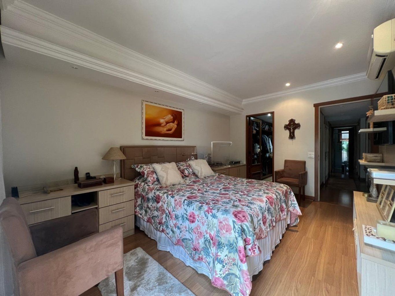 Apartamento com 4 quartos, 223m²,2 vagas, elevador no bairro Jardim do Salso. — foto 18