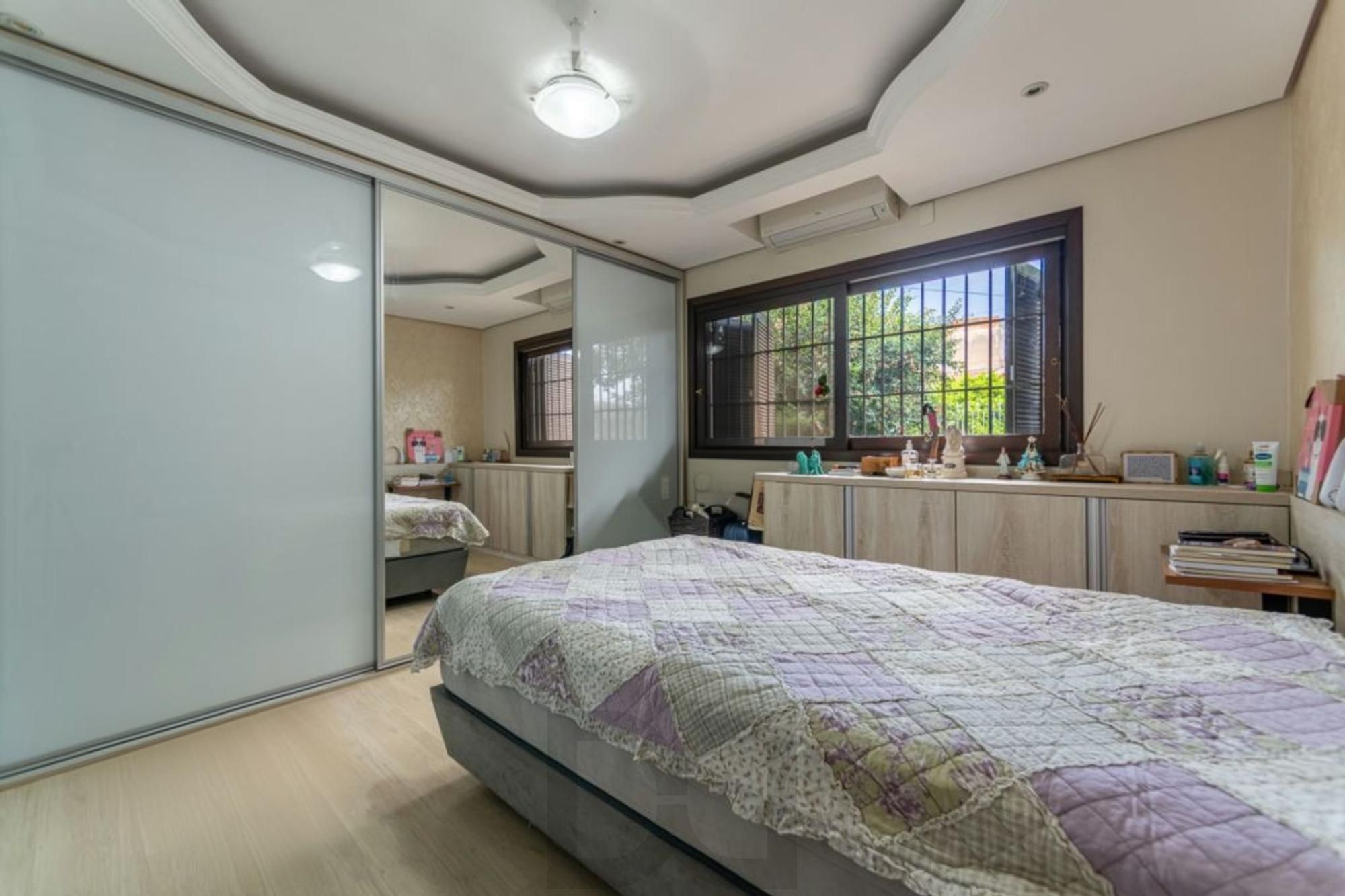 Casa com 4 quartos,1 Suite, 2 vagas e 450m² à venda em Sarandi. — foto 18