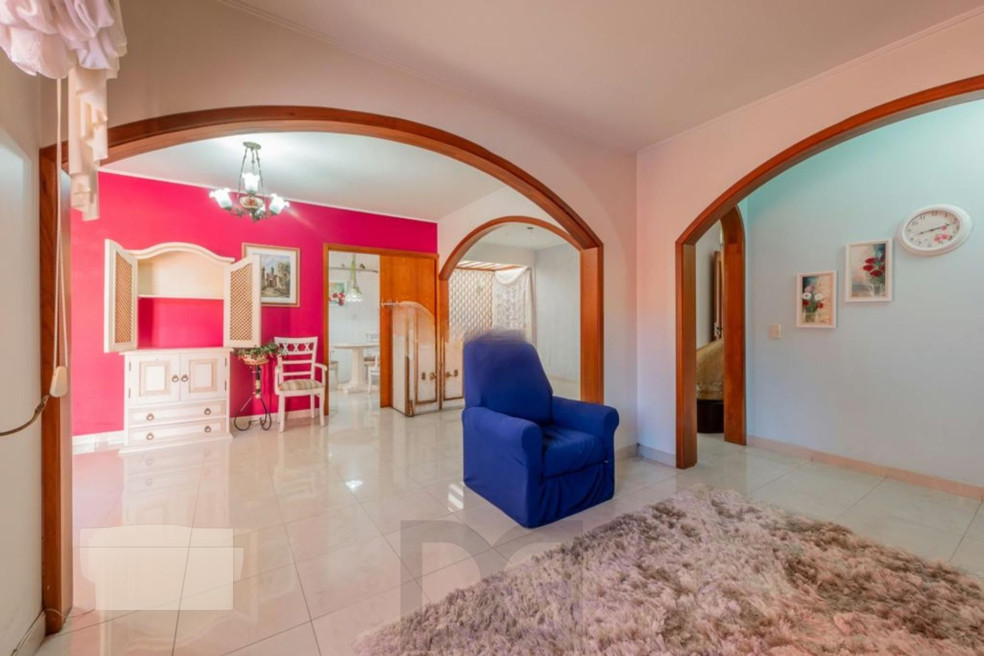 Casa com 3 dormitórios,1 suíte, 4 banheiros e 4 vagas, 203m² no Jardim Itu. — foto 6