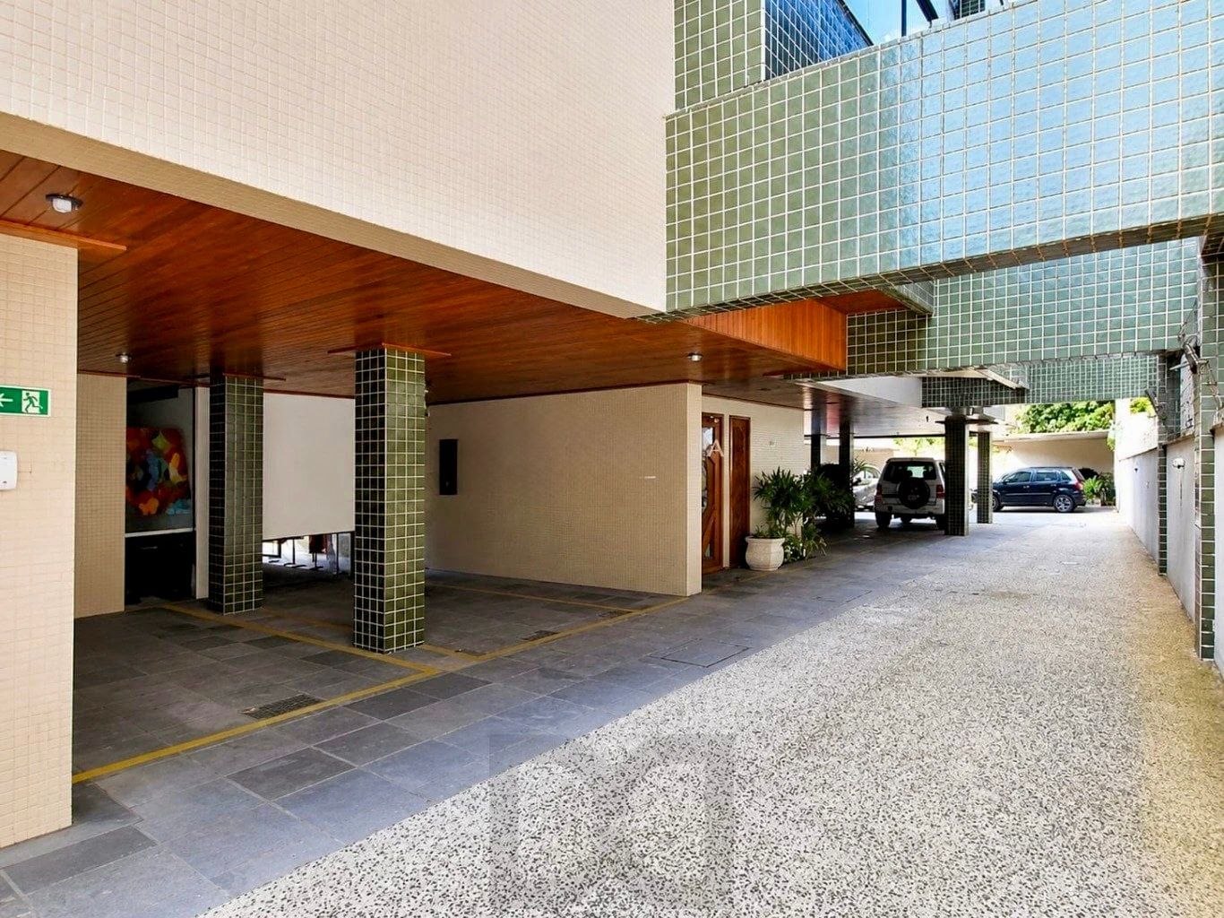 Apartamento mobiliado de 2 dormitórios com sacada churrasqueira, elevador vaga — foto 14