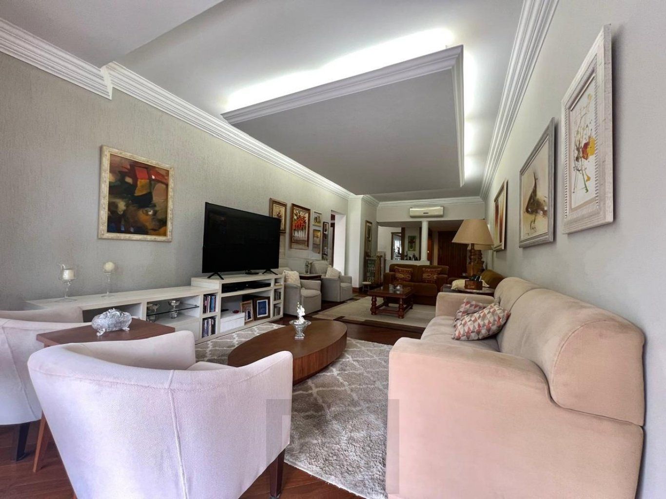Apartamento com 4 quartos, 223m²,2 vagas, elevador no bairro Jardim do Salso. — foto 10