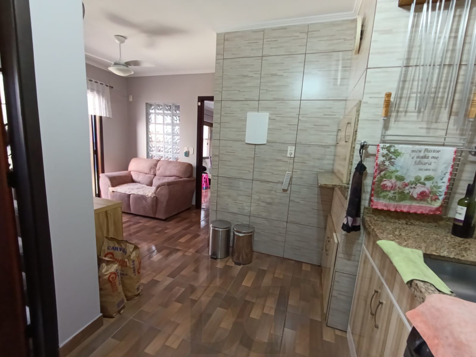 Casa de 3 quartos,suíte,churrasqueira, 3 vagas no bairro Sarandi — foto 42