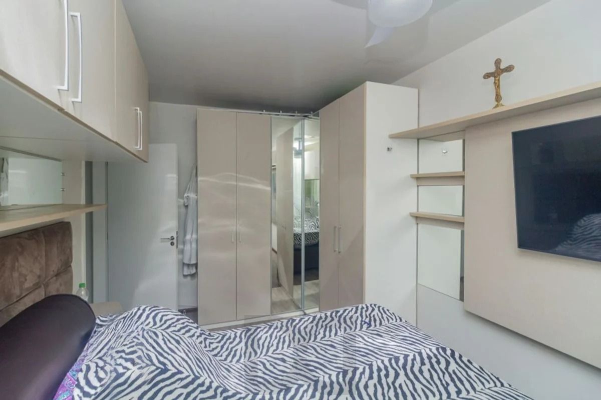 Apartamento 2 Quartos com 77m² e Vaga no Petrópolis — foto 11