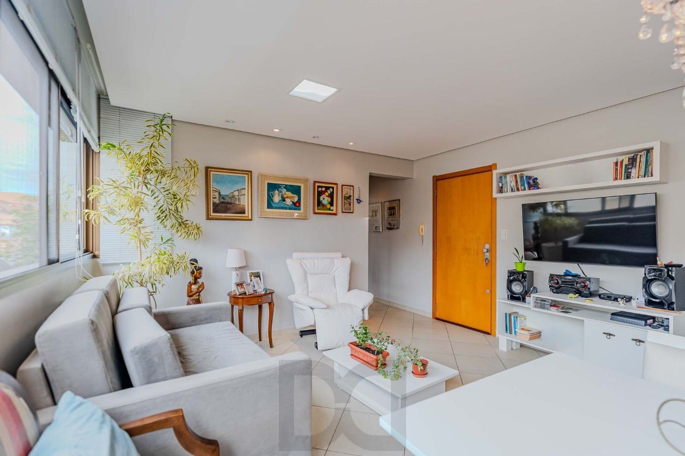 Apartamento com 1 dormitório e 1 vaga de garagem no Bairro Higienópolis — foto 4