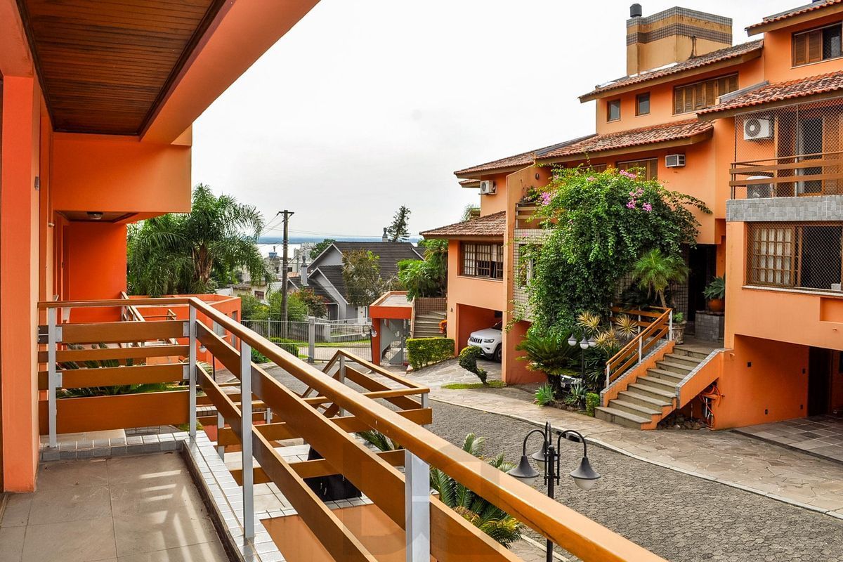 Ótima Casa condomínio pronta para morar, semi mobiliada, Bairro Menino Deus — foto 6