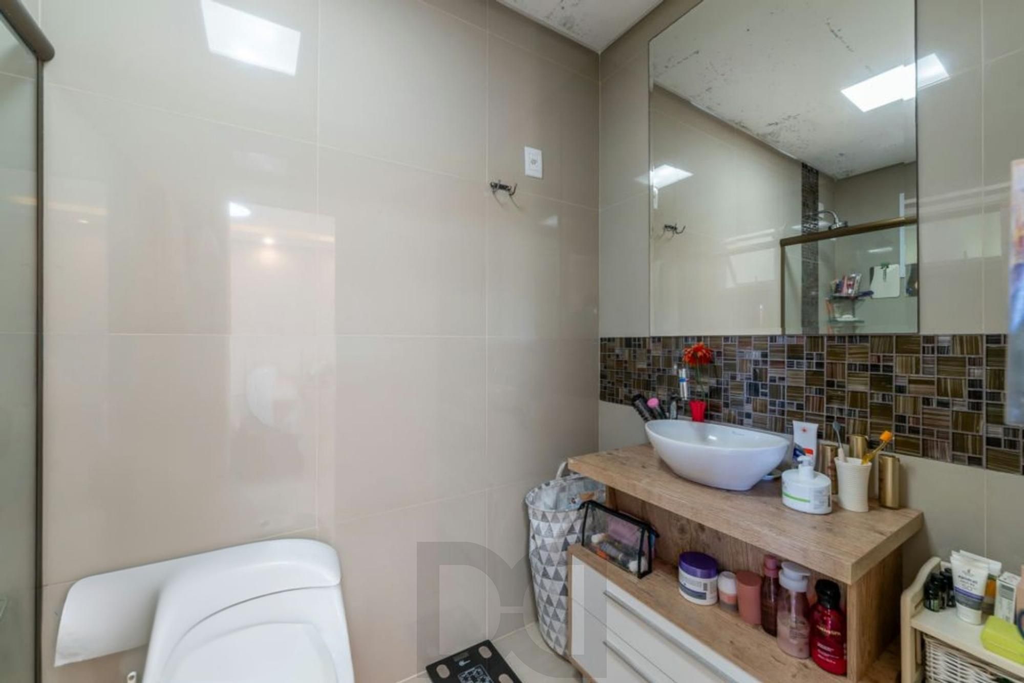 Casa em condomínio de 3 quartos, 2 vagas e churrasqueira no Mário Quintana. — foto 18