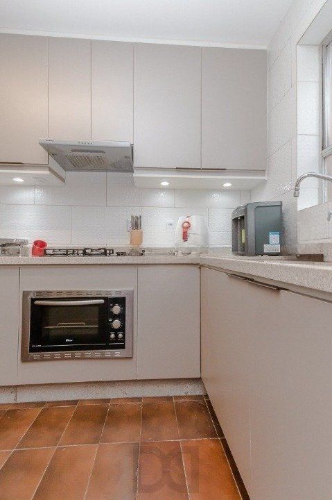 Apartamento com 3 quartos, 2 vagas e elevador no Petrópolis, Porto Alegre. — foto 7