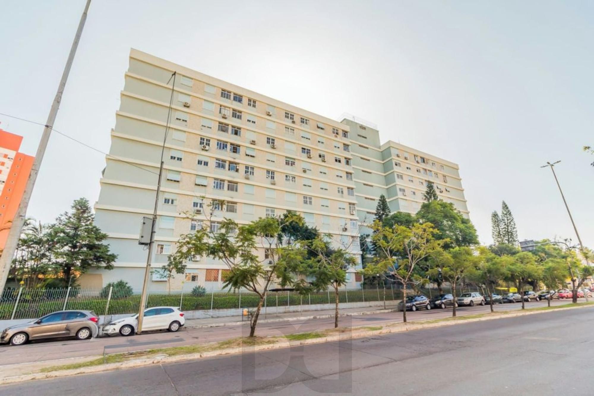 Apartamento 2 Dormitórios com Elevador à Venda na Azenha – Porto Alegre — foto 26