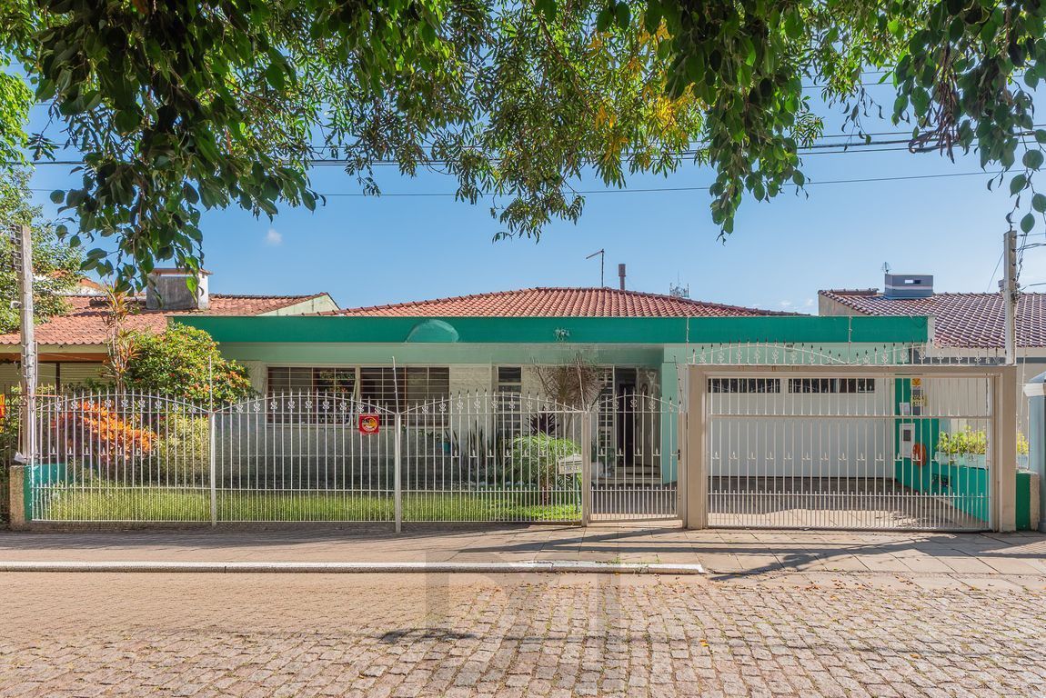 Casa com 3 dormitórios,1 suíte, 4 banheiros e 4 vagas, 203m² no Jardim Itu. — foto 2