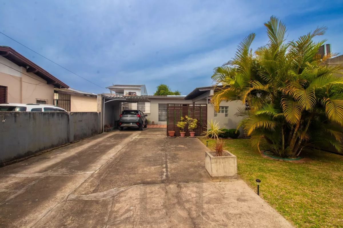 Casa com 1 quarto, churrasqueira e 4 vagas no bairro Sarandi — foto 28