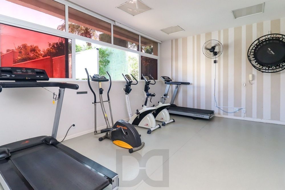 Apartamento de 3 quartos, suíte, elevador e 1 vaga no bairro Azenha — foto 35