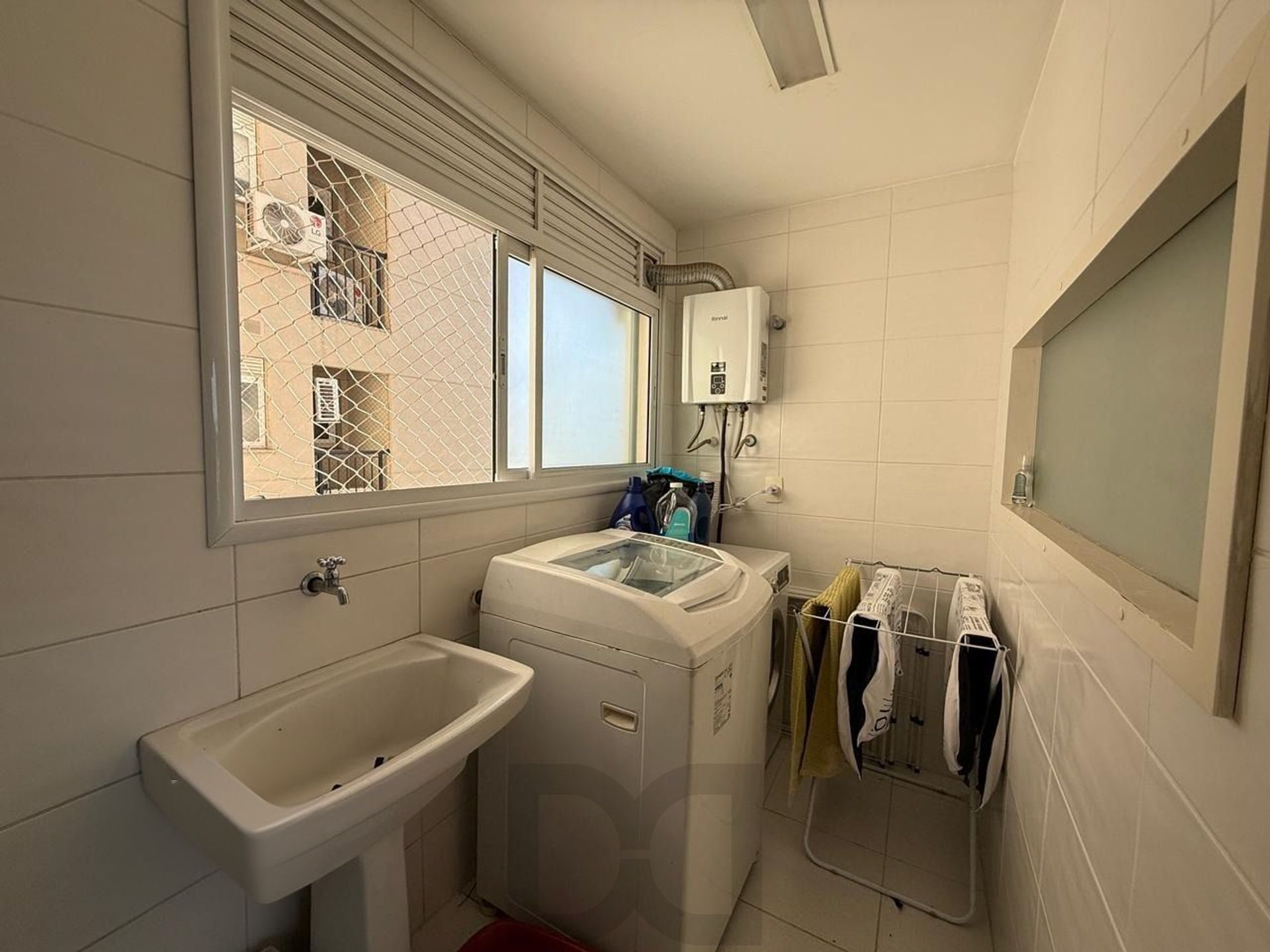 Apartamento de 2 dormitórios, 1 suíte, 2 vagas e 94m² no Jardim Europa. — foto 9