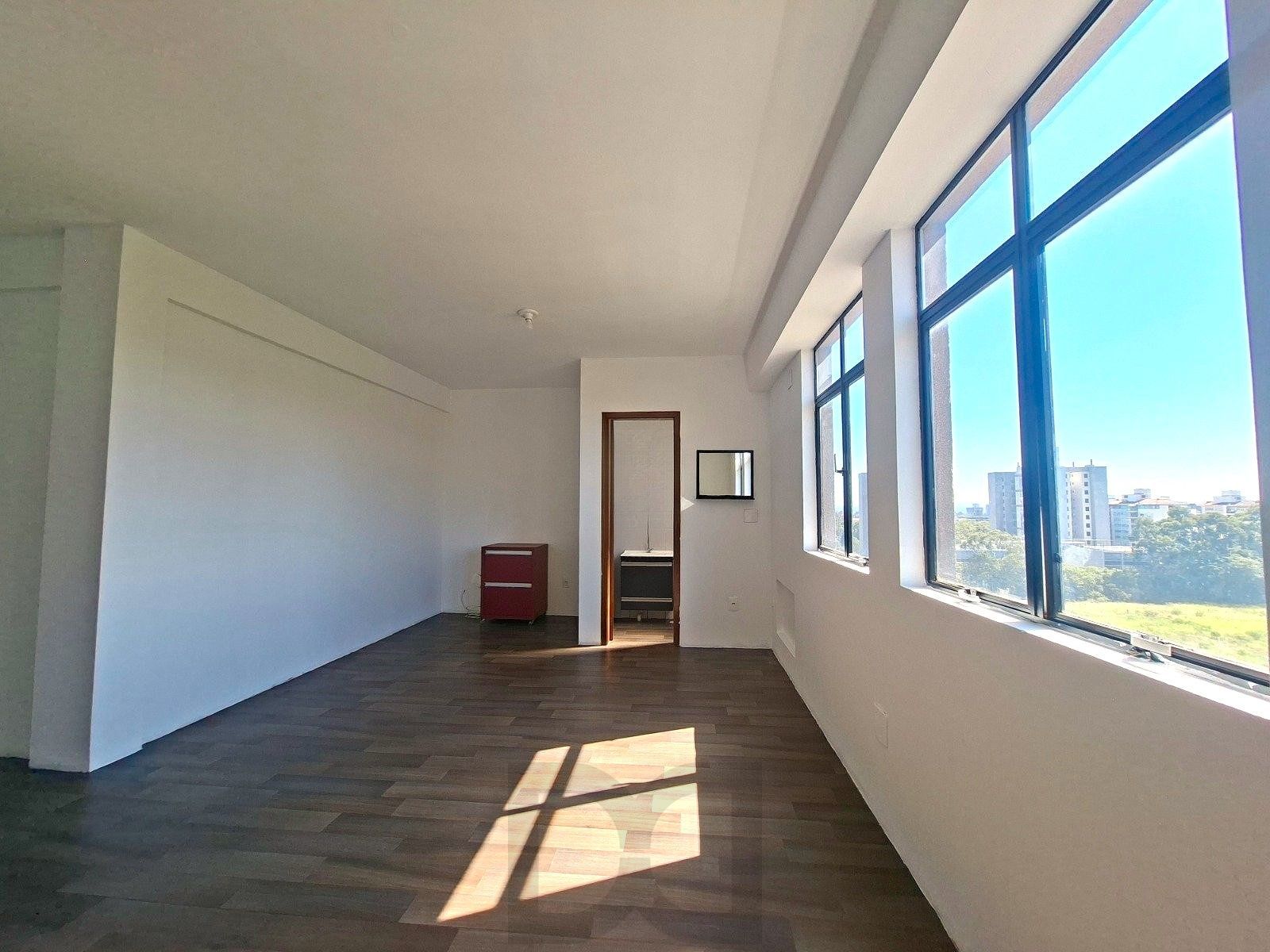 Sala / Conjunto Comercial na Avenida Assis Brasil, Jardim Lindóia. — foto 14