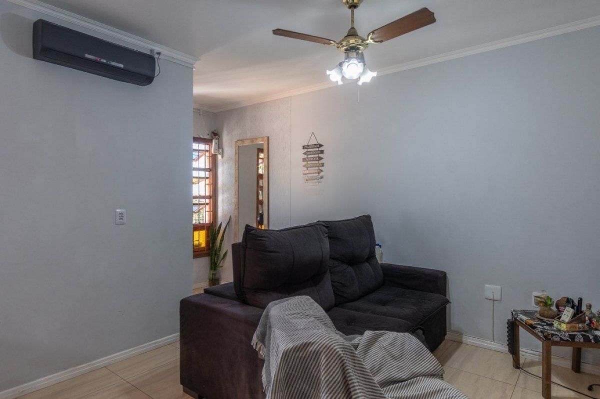 Casa com 2 quartos, 2 vaga, sacada e churrasqueira no bairro Costa e Silva — foto 4
