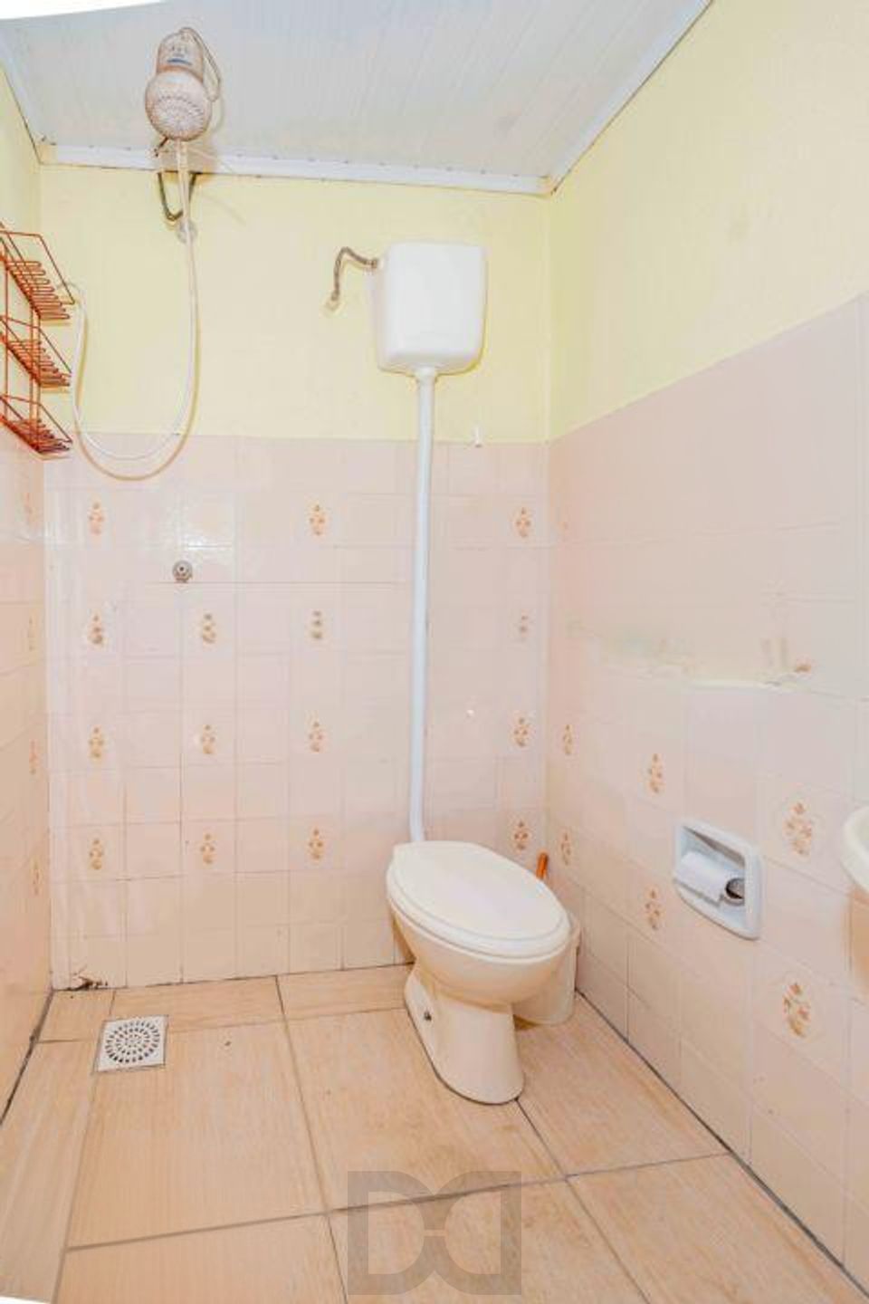 Casa de 2 quartos, 2 banheiros,pátio,churrasqueira, 7 vagas no bairro Guarujá. — foto 18