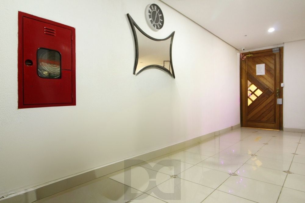 Apartamento com 2 quartos, 1 suíte e 1 vaga e elevador no Bairro Bom Fim. — foto 17