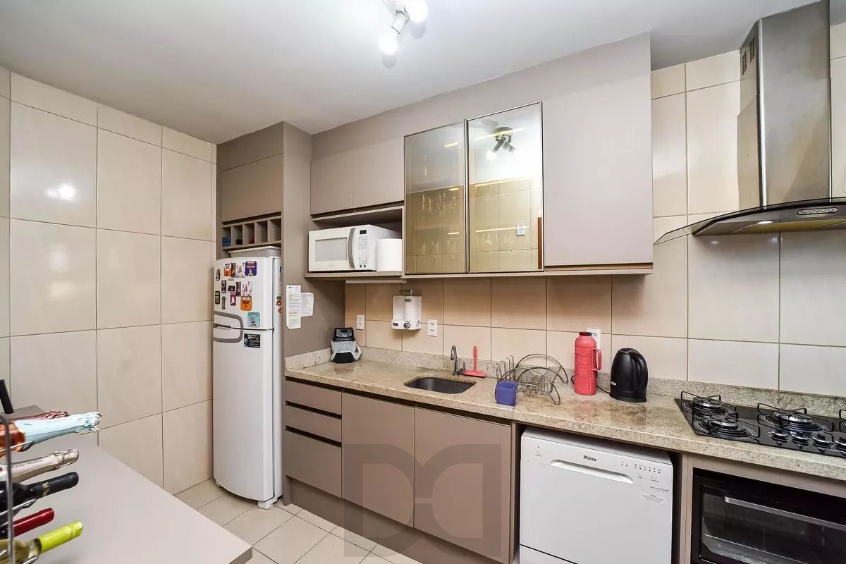 Apartamento com 2 quartos, 2 vagas e aquecimento central no bairro Jardim Itu — foto 7
