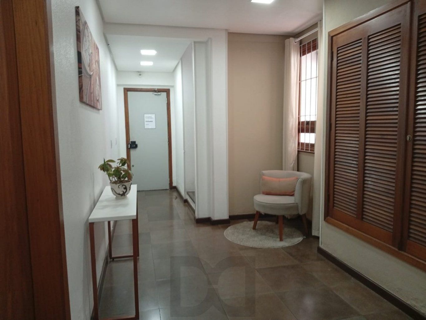 Apartamento com 3 quartos, vaga e sacada no bairro Jardim botânico — foto 9