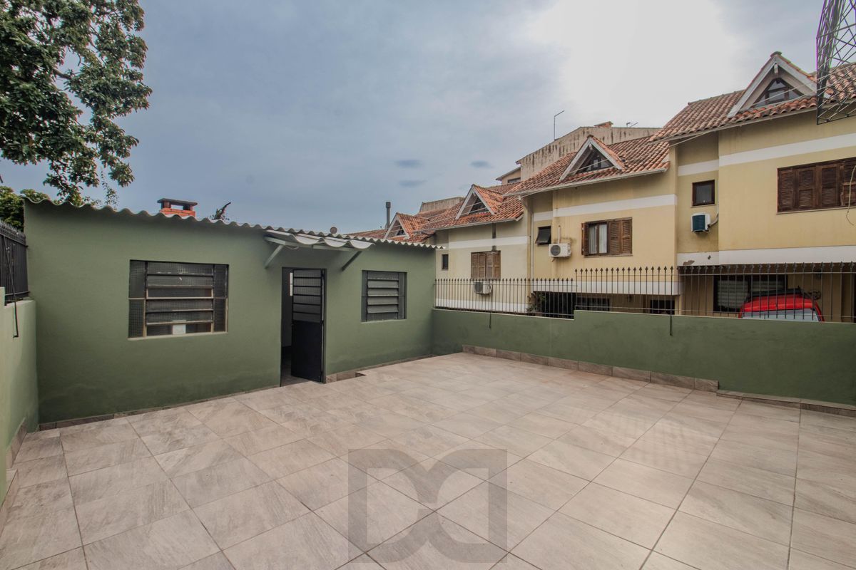 Casa com 3 dormitórios no Bairro Jardim Floresta — foto 28