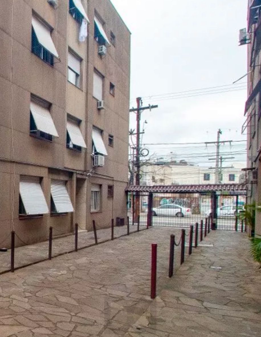 APARTAMENTO, 2 DORMITÓRIOS NO BAIRRO AZENHA EM PORTO ALEGRE PARA COMPRAR — foto 1