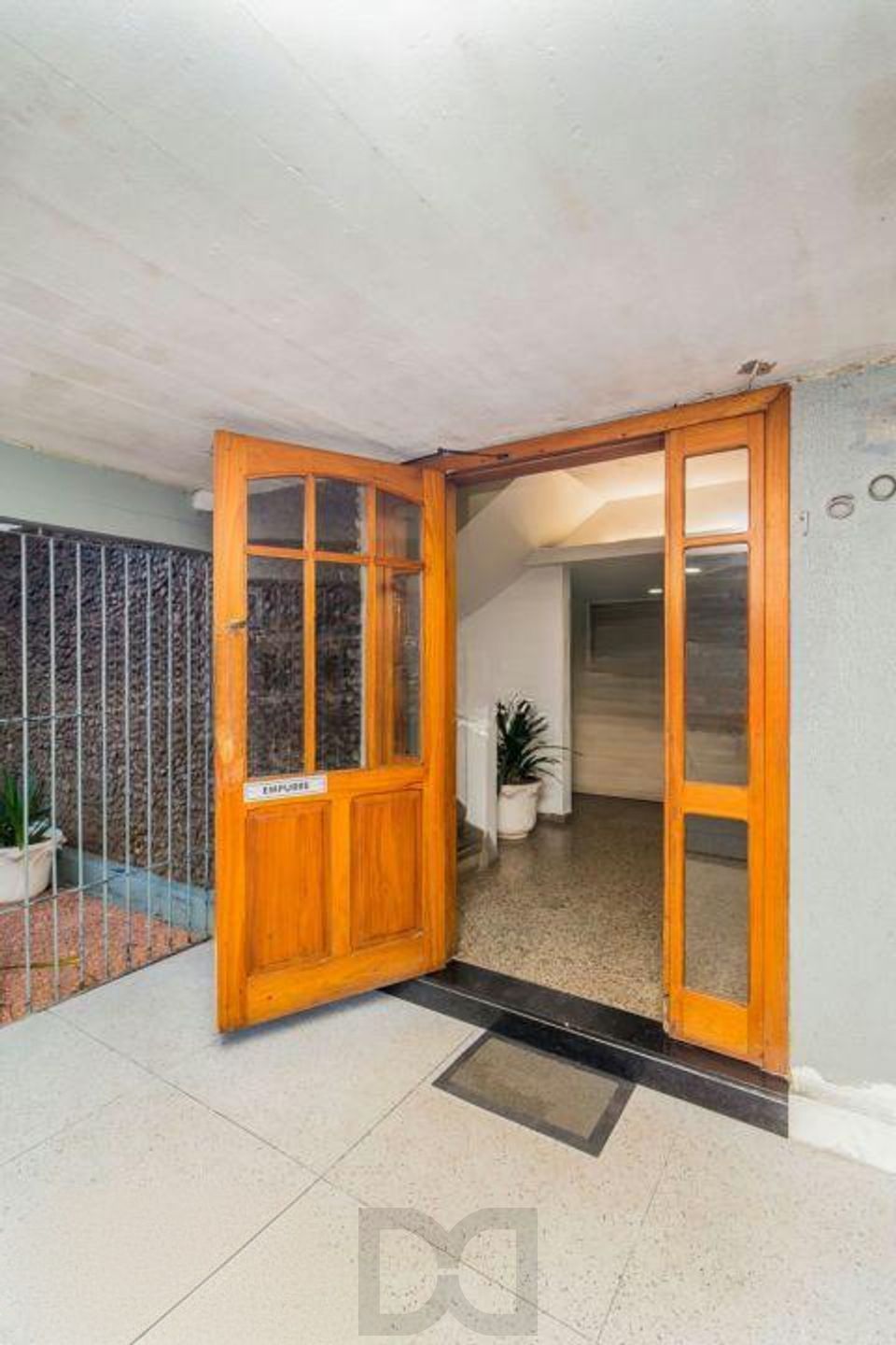 Apartamento 2 Dormitórios com Elevador à Venda na Azenha – Porto Alegre — foto 20