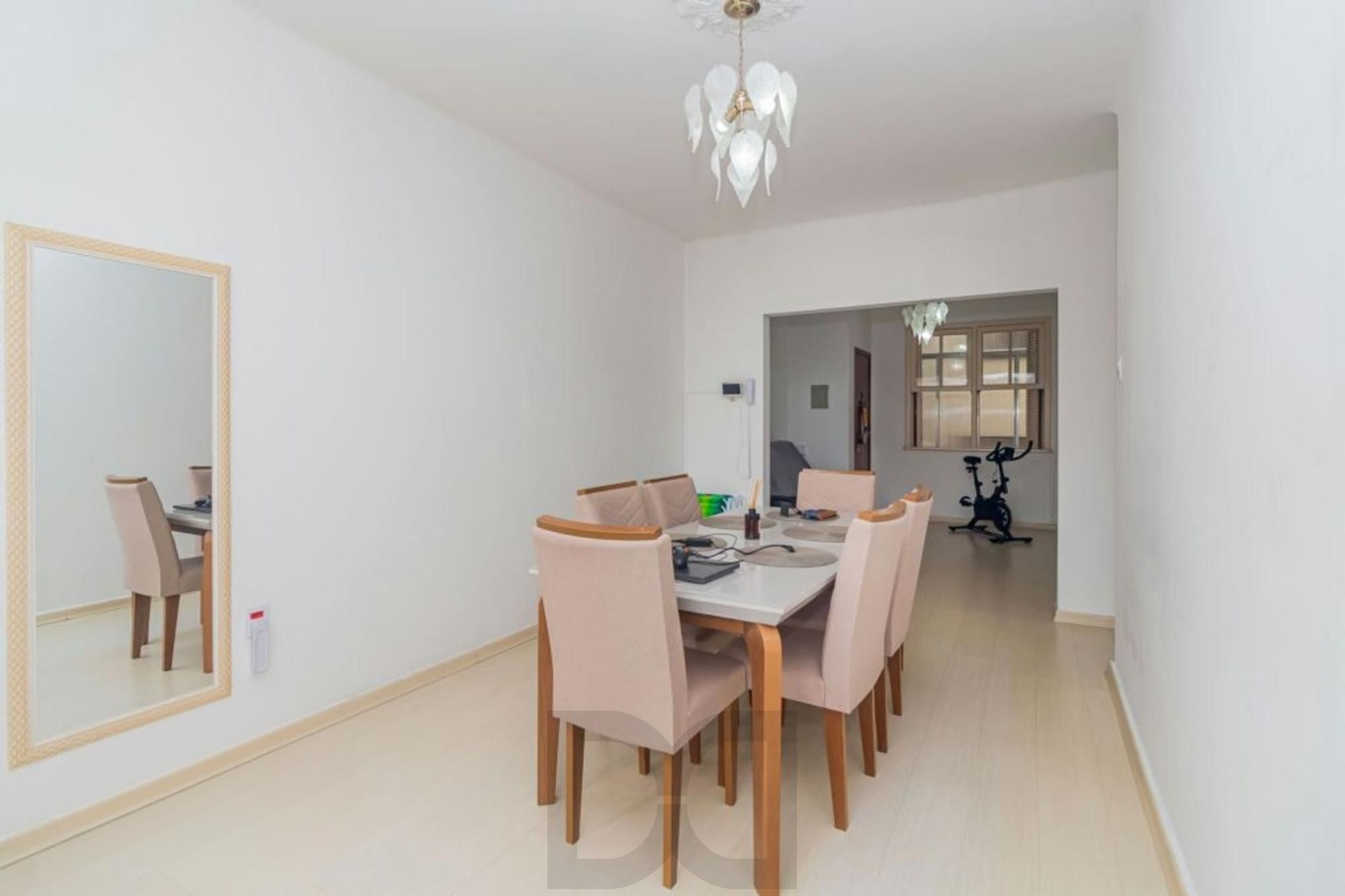 Apartamento semi mobiliado 2 dormitórios bairro Petrópolis — foto 4