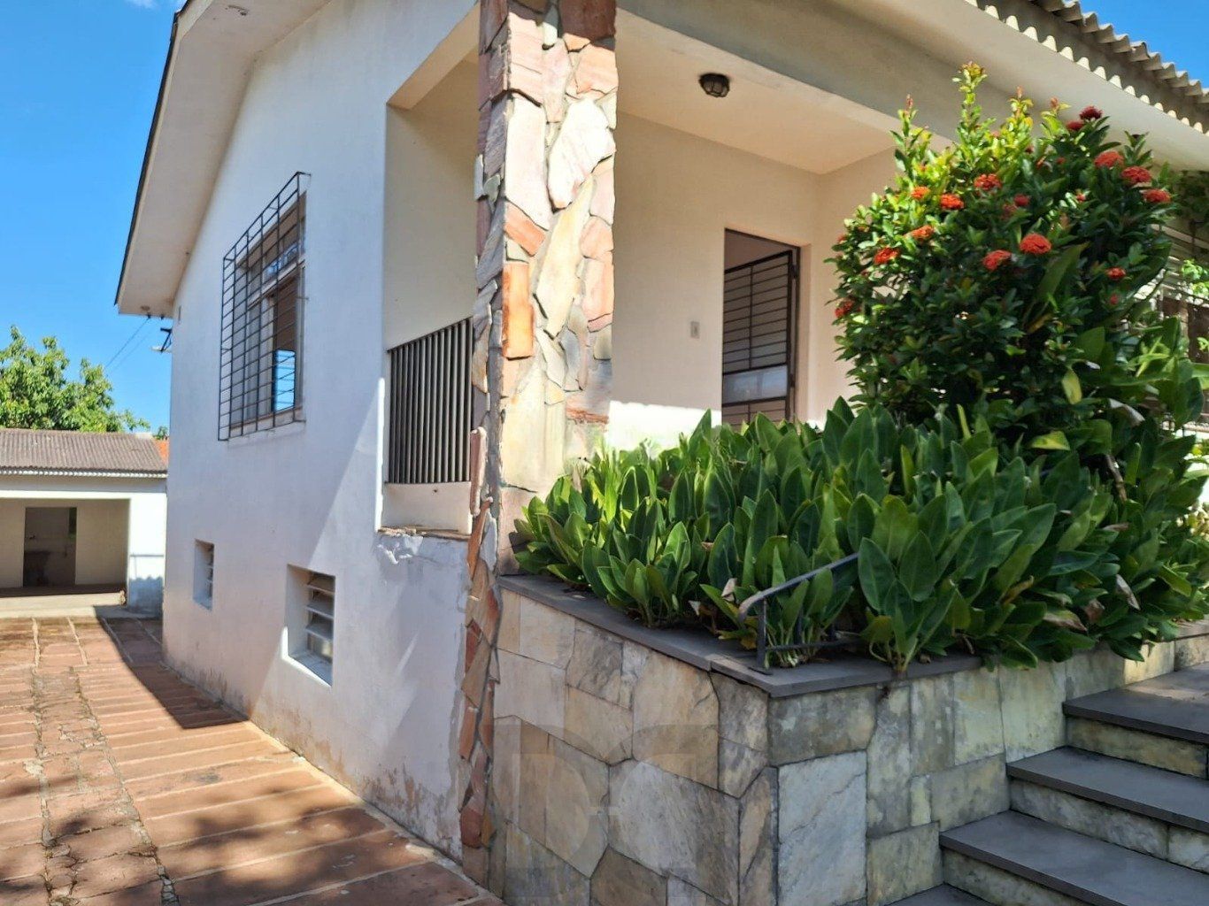 Casa com 2 quartos e vaga de garagem 115m² à venda em Vila Ipiranga. — foto 1