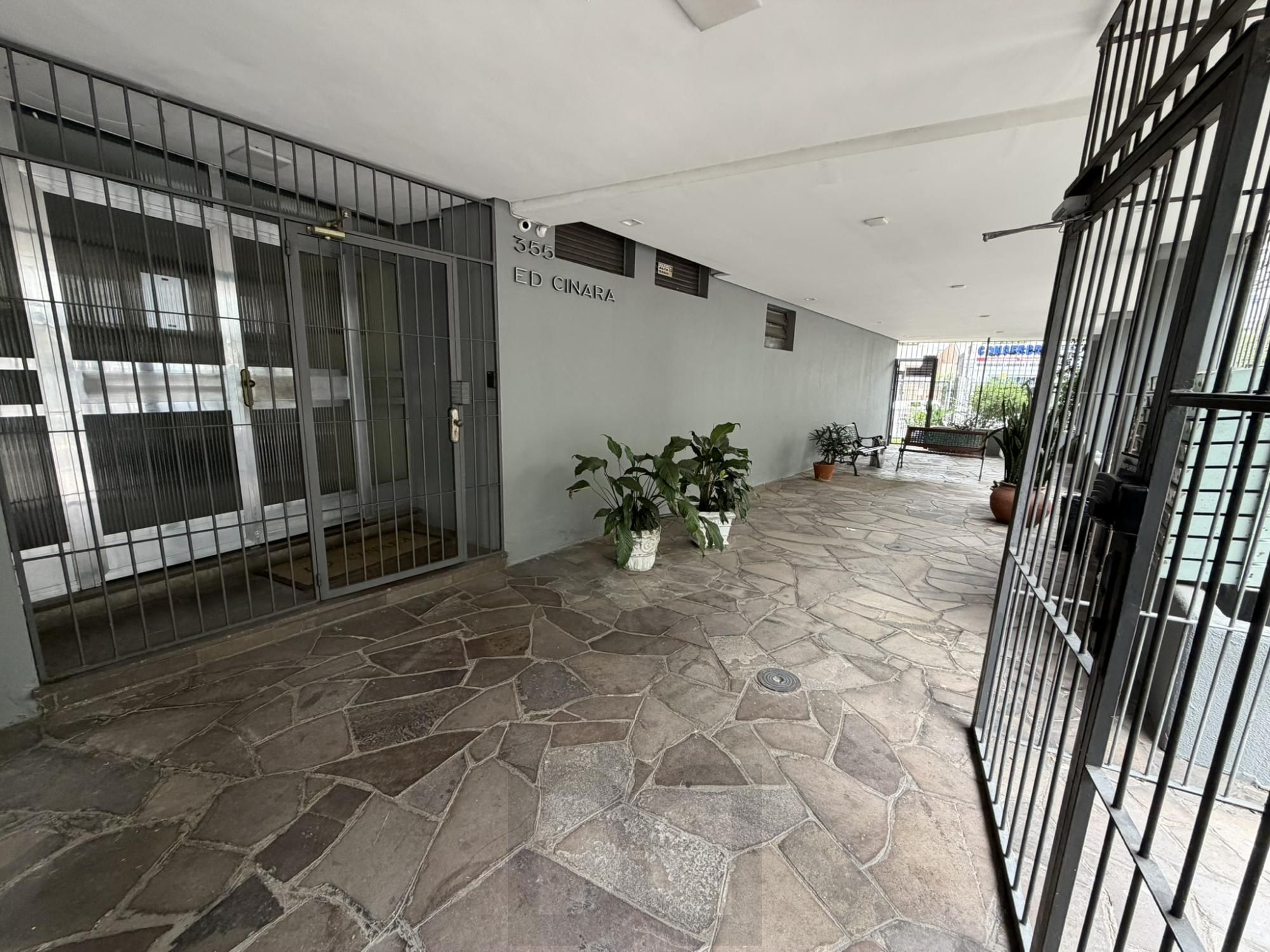 Apartamento 1 dormitório na rua Irmão José Otão, Independência — foto 41
