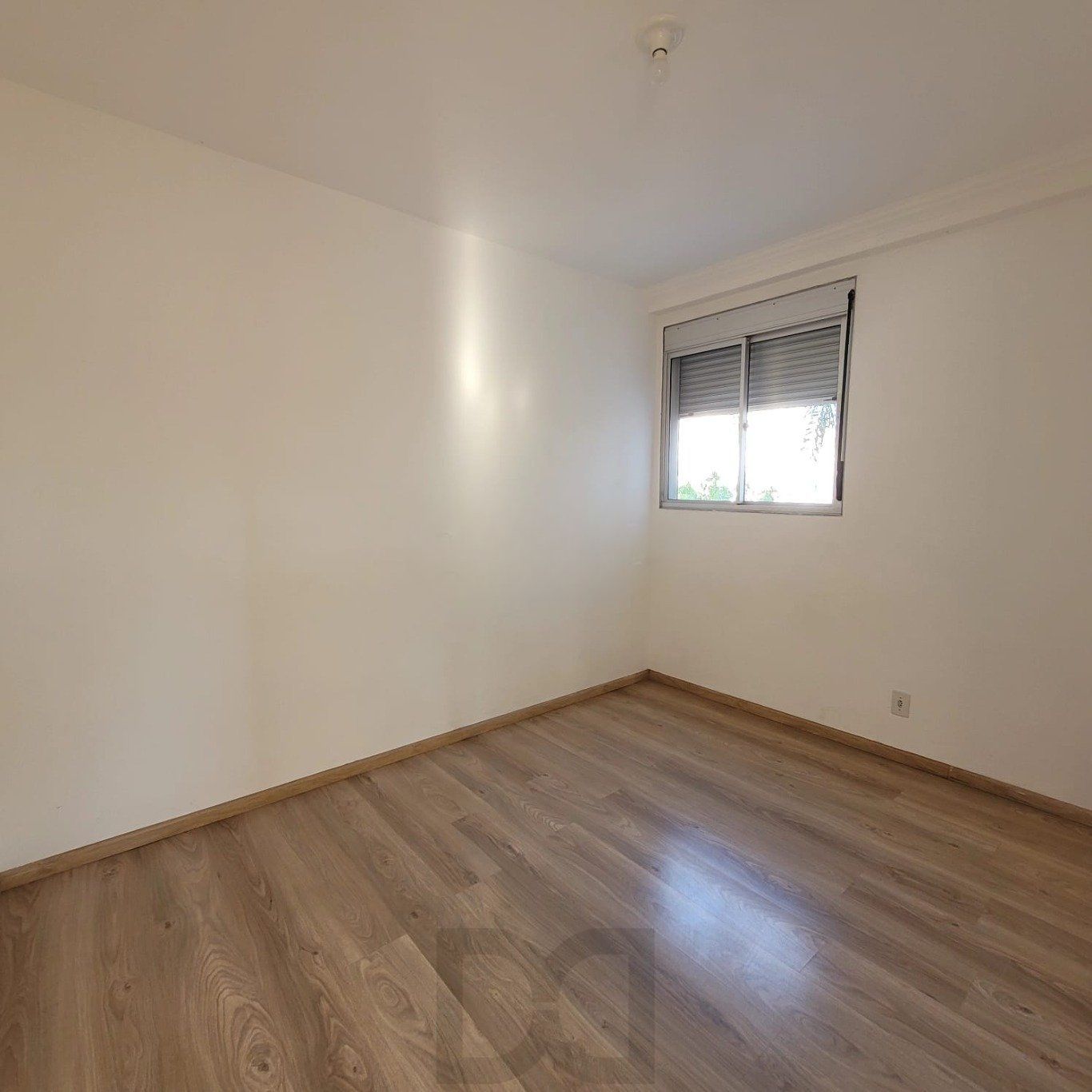 Apartamento de 3 quartos, sacada, 1 vaga no bairro Jardim Planalto. — foto 12
